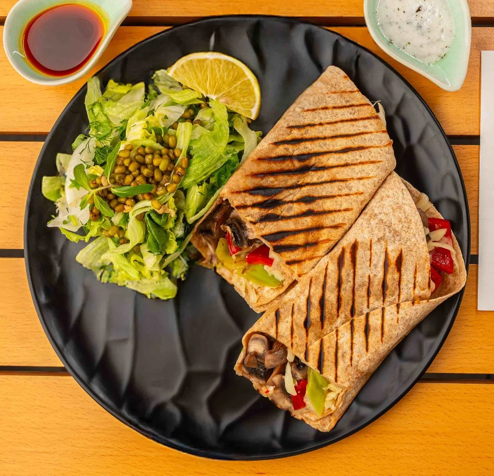 Mevsim sebzeli, peynirli tortilla (v,gi,yl)