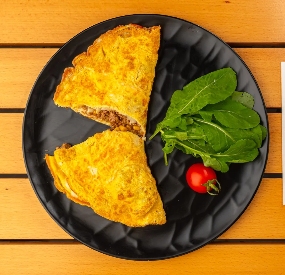 Kıymalı, peynirli omlet (k,g,yp)    