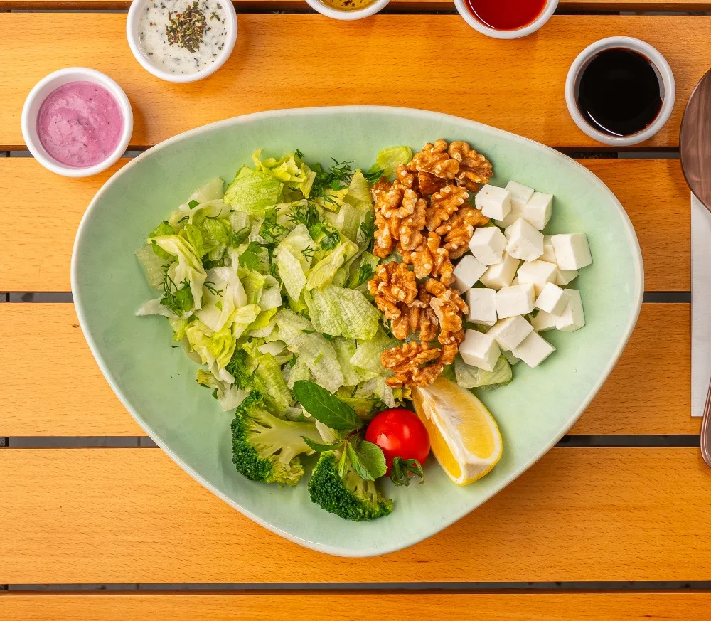 Peynirli Salatalar Vitamin, Mineral, Lif Kaynağı Menüler