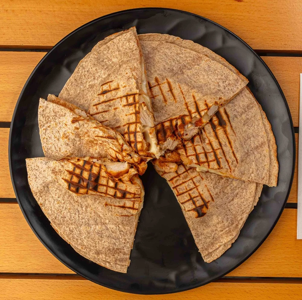  Tavuklu peynirli quesadilla (yp,gi)      